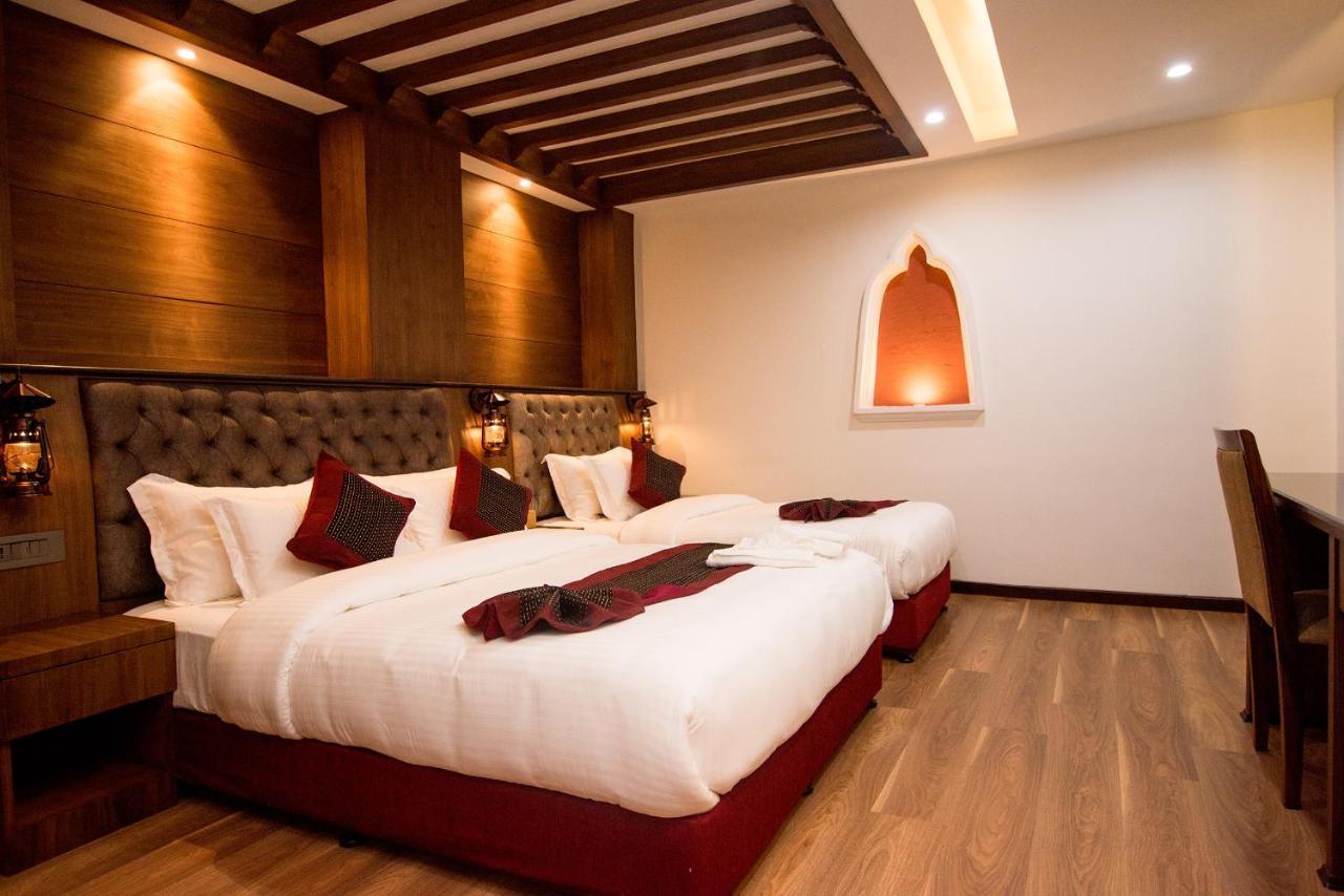 Everest Boutique Hotel Катманду Екстериор снимка