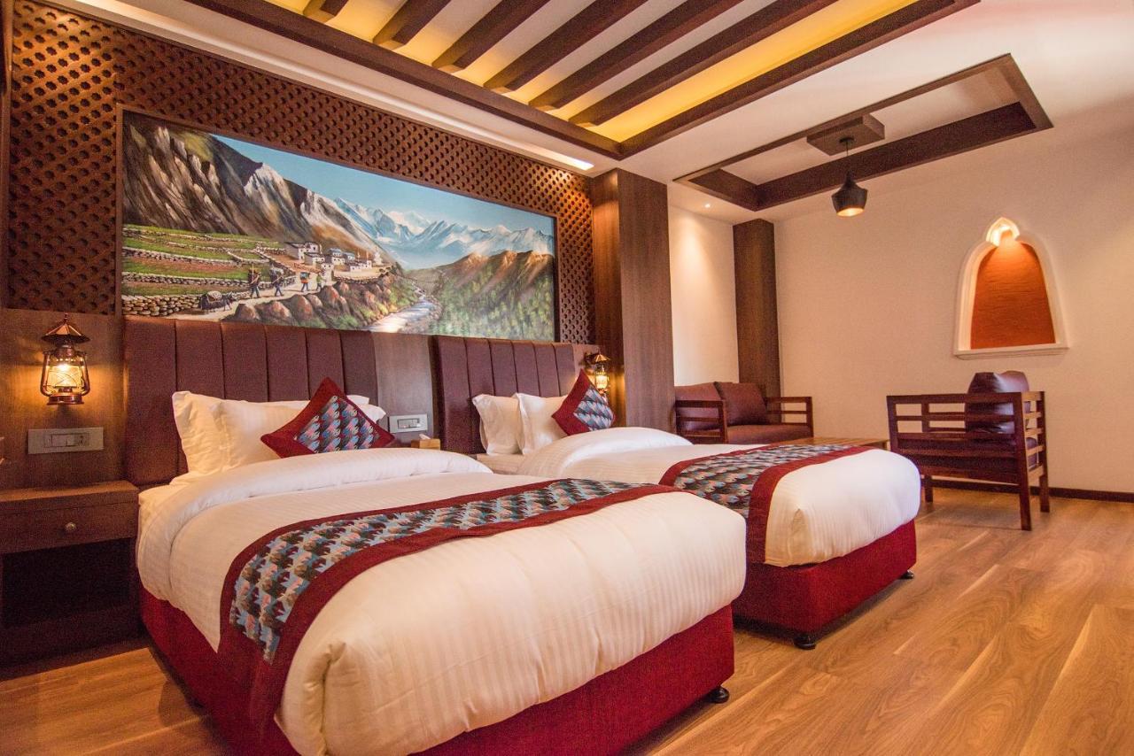 Everest Boutique Hotel Катманду Екстериор снимка