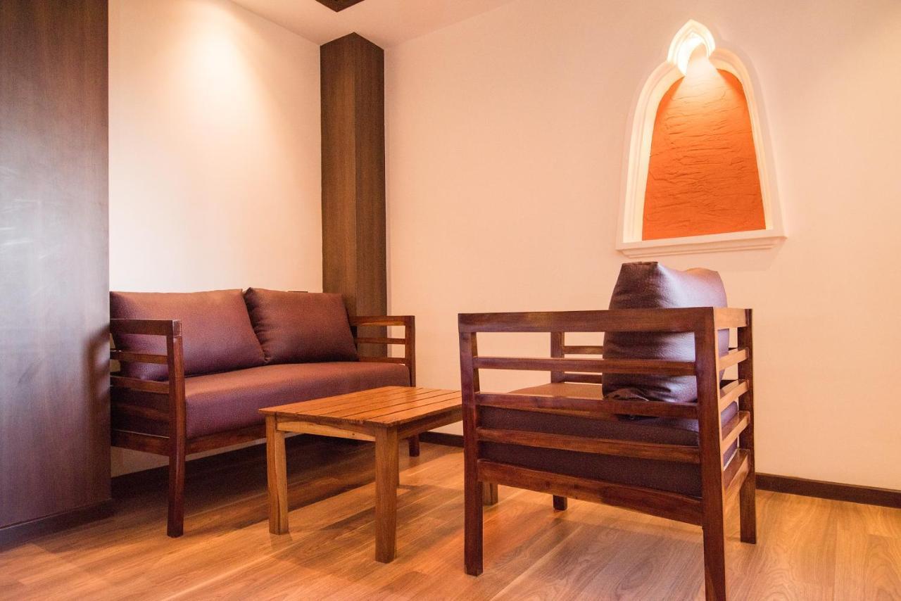 Everest Boutique Hotel Катманду Екстериор снимка